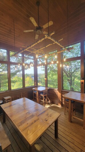 تناول الطعام