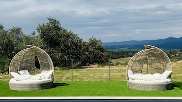 Piscine extérieure, piscine chauffée