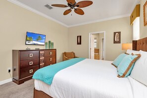 Casa (Multiple Bedrooms) | 8 dormitorios, espacio para trabajar con un portátil, ropa de cama