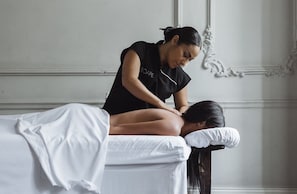 Deep tissue-massage, svensk massage, graviditetsmassage, sportsmassage