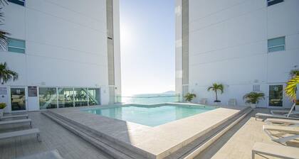 Torre eMe Penthouse Oceanview Condo #1507 with Pool