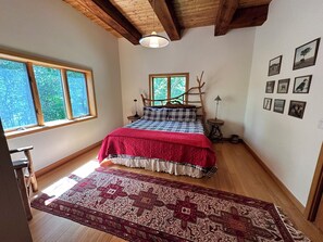 6 chambres, fer et planche à repasser, lit parapluie, Wi-Fi gratuit