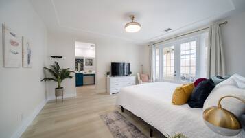 3 slaapkamers, een bureau, een strijkplank/strijkijzer, gratis wifi