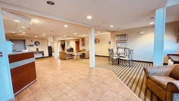 40-inch LCD TV with cable channels, TV