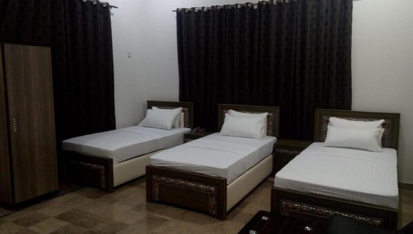 Habitación triple Deluxe | Wifi gratis