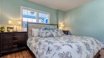 2 makuuhuonetta, silitysrauta/-lauta, vauvan matkasänky, Wi-Fi