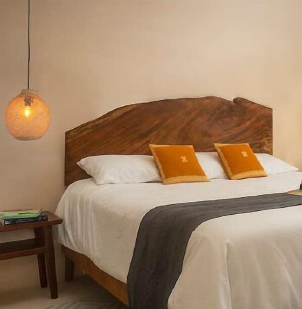 1 dormitori, escriptori, un bressol de viatge i wifi gratuïta 