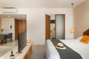 1 dormitori, escriptori, un bressol de viatge i wifi gratuïta 