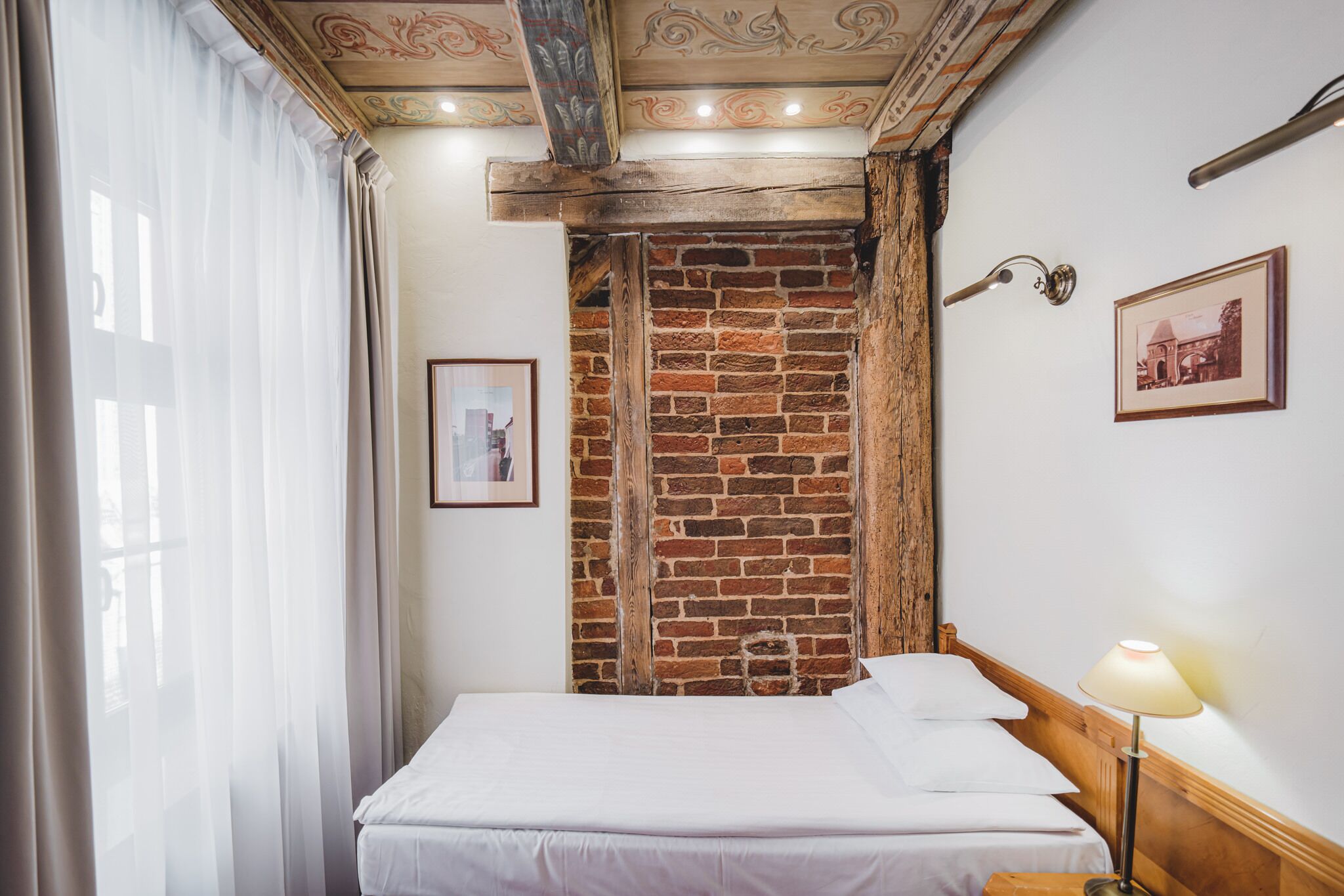 Habitación individual estándar | Tabla de planchar con plancha, wifi gratis y ropa de cama 