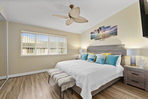 2 habitaciones, tabla de planchar con plancha y cuna de viaje 