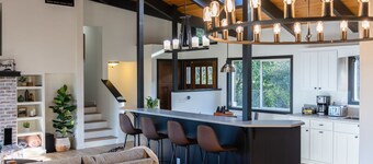 Stunning Oceanview Hillside Home w/ Theater & Spa