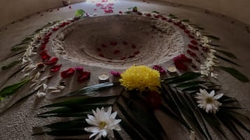 Body treatments, deep-tissue massages, body wraps, facials, massages