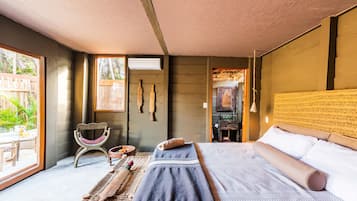 Design Double Room, 1 King Bed, Garden View | Egyptian cotton sheets, premium bedding, free minibar items