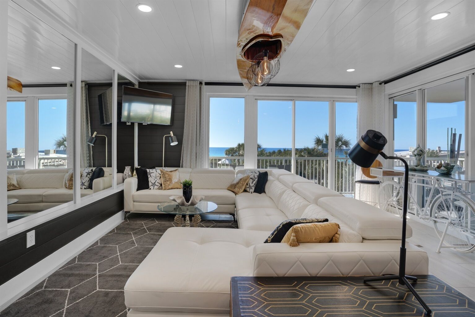 Téléviseur à écran plat