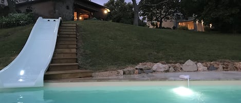 Piscine extérieure