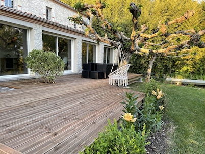 Country house with swimming pool and slide, golf course 6km