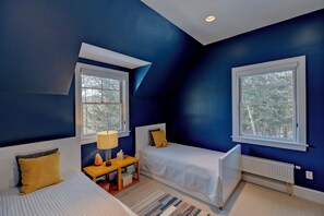 5 chambres, bureau, fer et planche à repasser, Wi-Fi gratuit