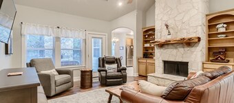 Private Retreat in Wimberley with High Speed WIFI