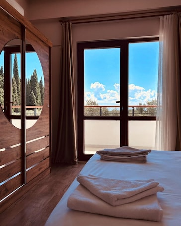 Wifi gratis y ropa de cama . Beyaz Konak Gure