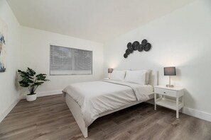 1 chambre, fer et planche à repasser, Wi-Fi gratuit, draps fournis