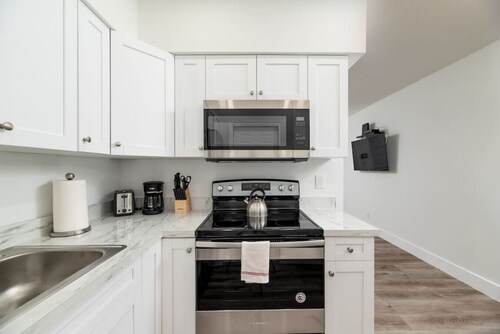 Harbordale Apartments #1 - Convenient Location!