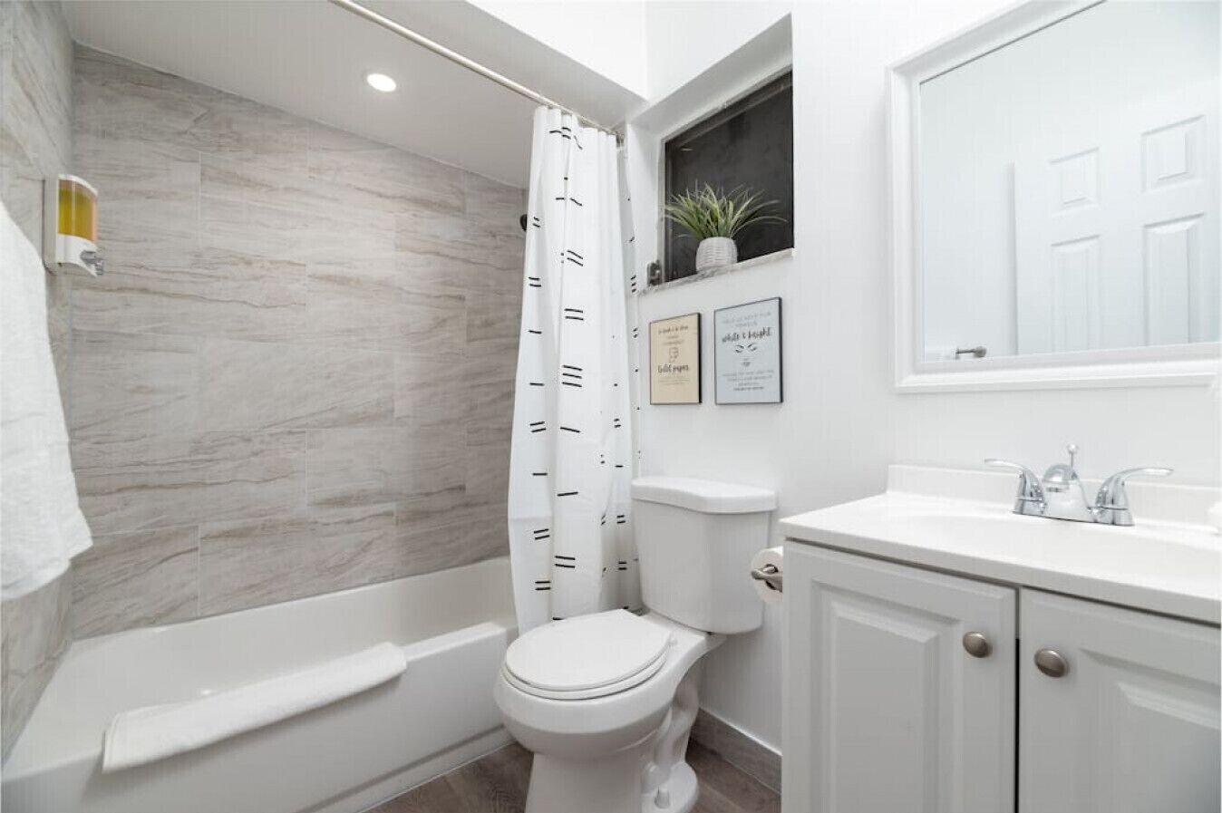 ヘアドライヤー、タオル