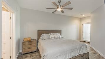 4 sovrum, strykjärn/strykbräda, gratis wi-fi och sängkläder