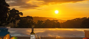 Villa Las Brisas, breezy ocean view with private pool!