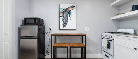 微波炉、烤箱、炉灶、茶具/咖啡用具