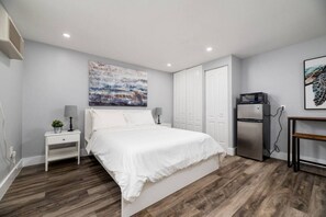 Desk, iron/ironing board, free WiFi, bed sheets