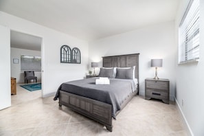 1 غرفة نوم ومكتب ومكواة/لوح كي وواي فاي مجانًا