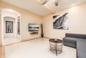 TV - Ocean Flats #1 - Lauderdale-by-the-Sea (Lauderdale-by-the-Sea)