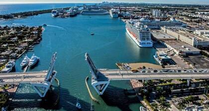 Ocean Flats #2 - Lauderdale-by-the-Sea