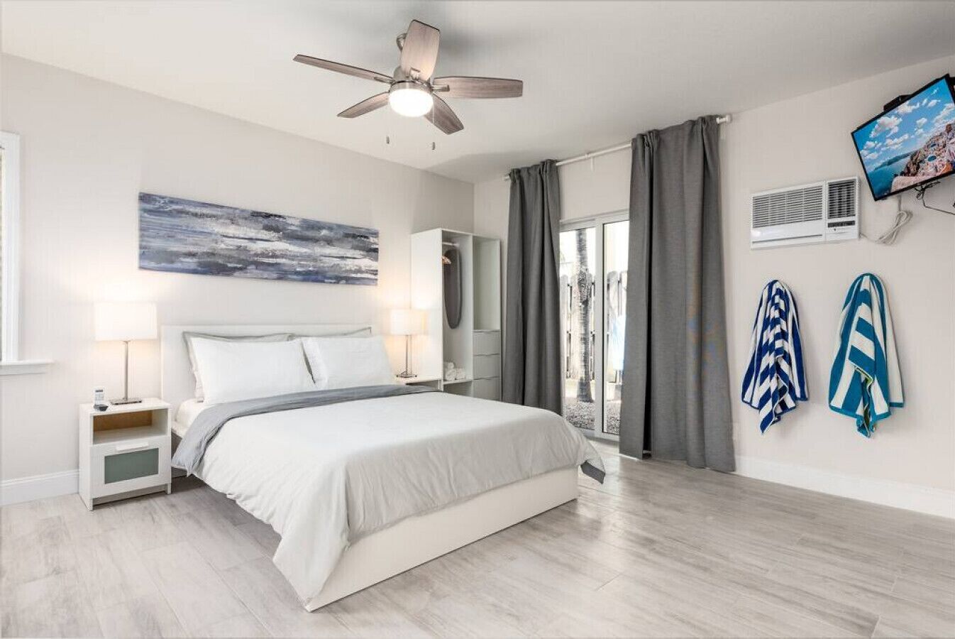 Desk, iron/ironing board, free WiFi, bed sheets