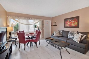 TV - The Floranada Condo @ Pompano Beach #19 (Pompano Beach)