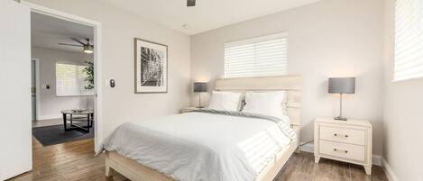 1 habitación, escritorio, tabla de planchar con plancha y wifi gratis