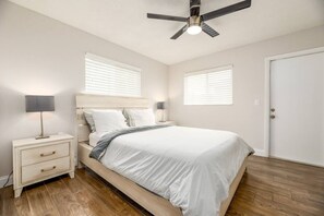 1 chambre, bureau, fer et planche à repasser, Wi-Fi gratuit