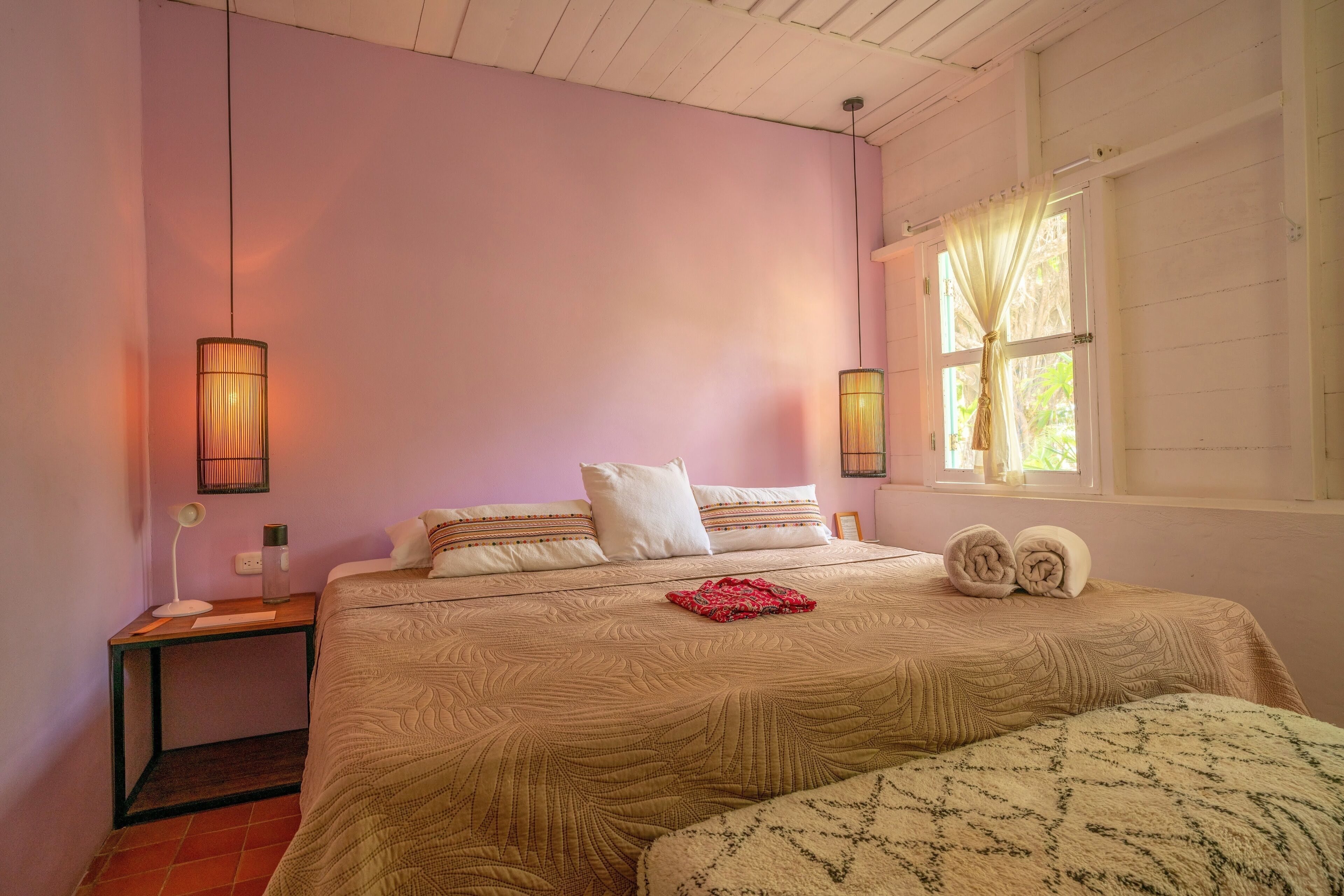 Egyptian cotton sheets, premium bedding, individually decorated