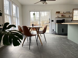 Dining - Convenient Getaway in the Heart of Hudson Valley (Tillson)