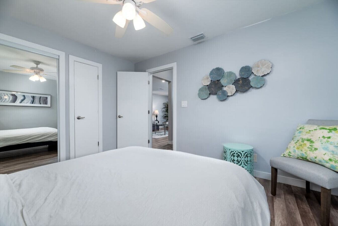 2 bedrooms, desk, iron/ironing board, free WiFi