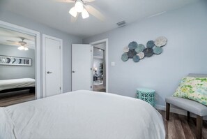 2 bedrooms, desk, iron/ironing board, free WiFi