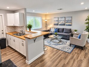 Interior - The Palms @ Middle River Terrace #4 (Fort Lauderdale)