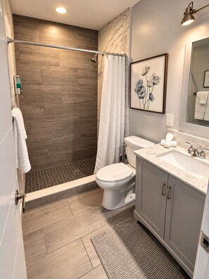 Bathroom - The Palms @ Middle River Terrace #4 (Fort Lauderdale)