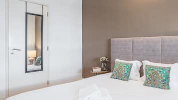 Iron/ironing board, internet, bed sheets