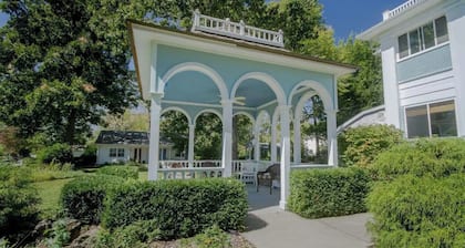 The Dickey House, Queen Anne Suite