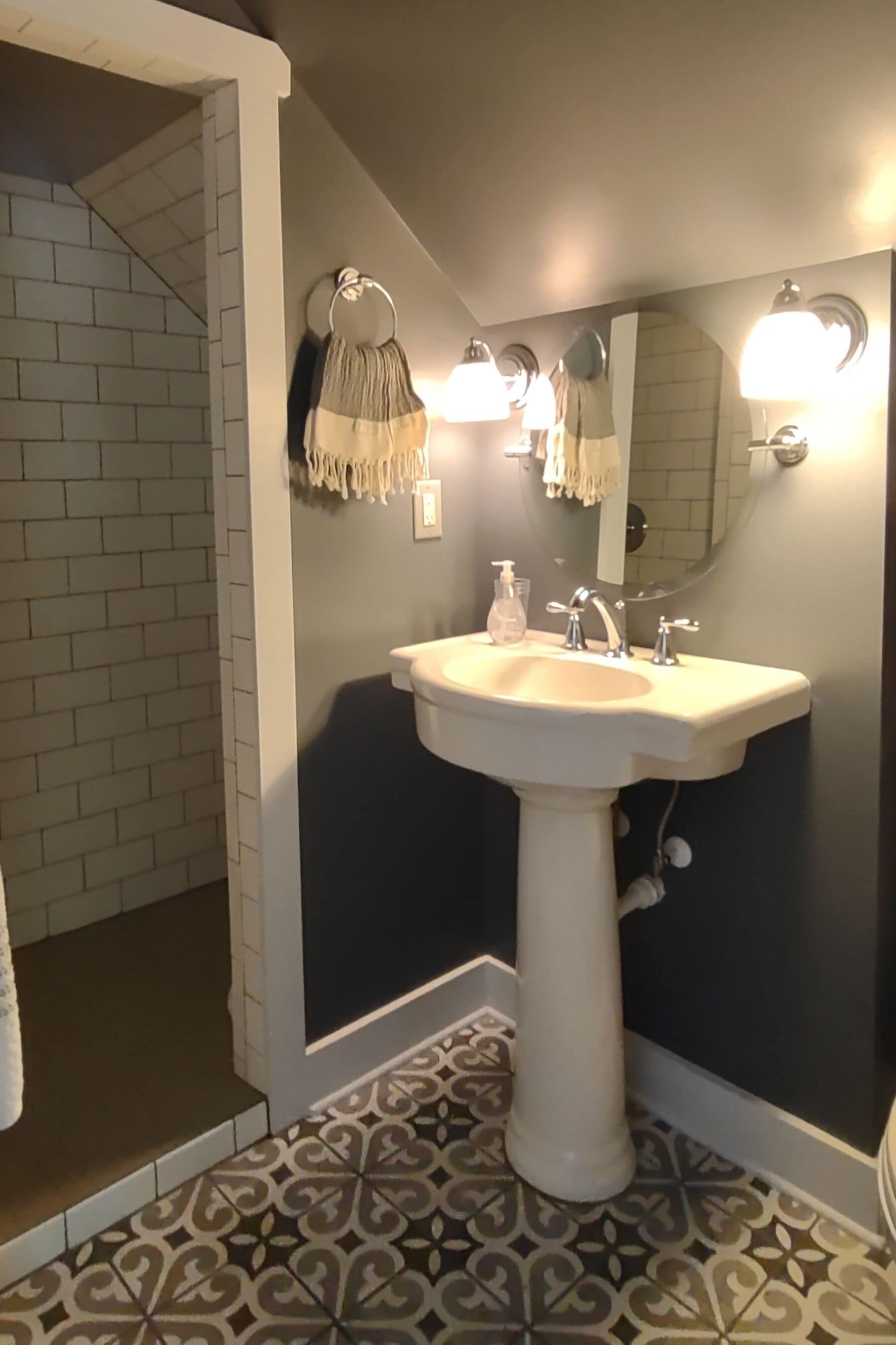 淋浴设施、吹风机、毛巾、肥皂