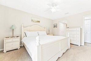 3 sovrum, strykjärn/strykbräda, gratis wi-fi och sängkläder