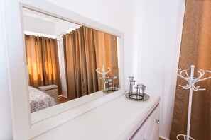 3 Schlafzimmer, Schreibtisch, Bügeleisen/Bügelbrett, kostenloses WLAN