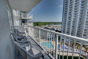 Property grounds - Stunning, direct ocean front, condo has recently undergone a complete renovation (Myrtle Beach)
