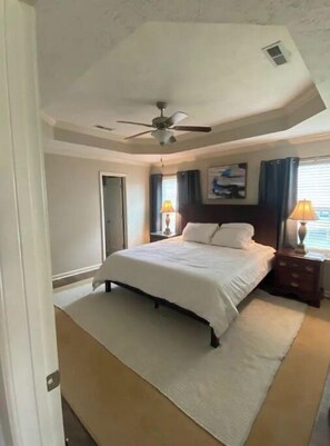 3 bedrooms, travel crib